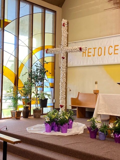 Flowered cross 2022